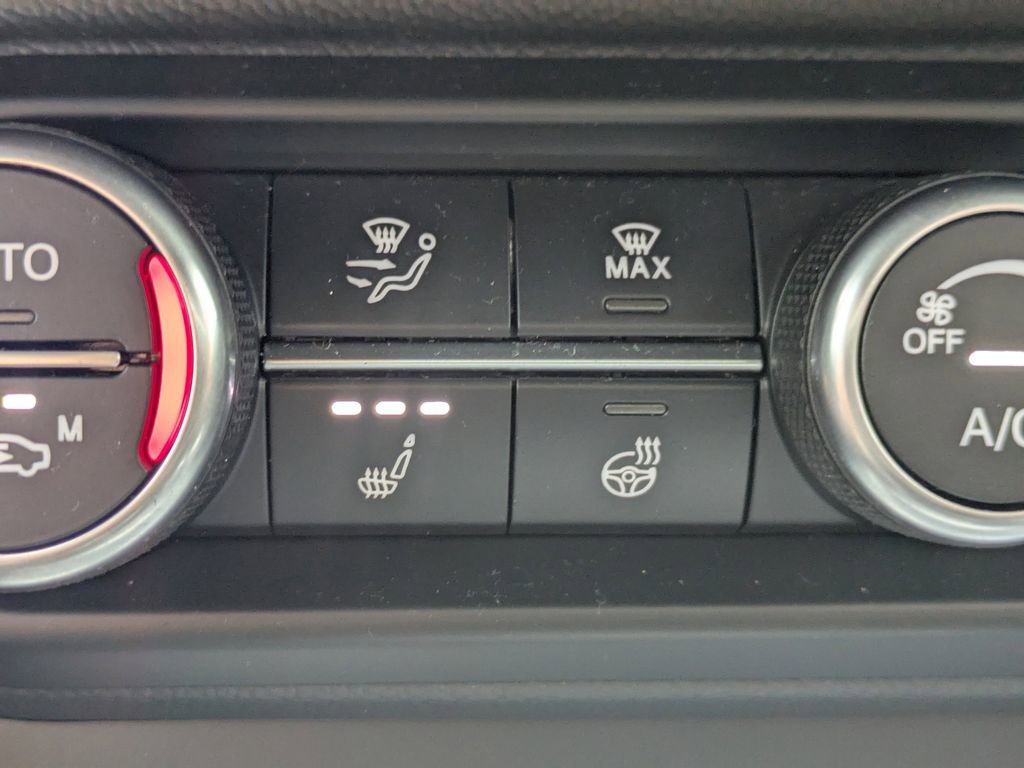 Used 2025 Alfa Romeo Stelvio Sprint w/ Convenience Package AWD/4WD image 26