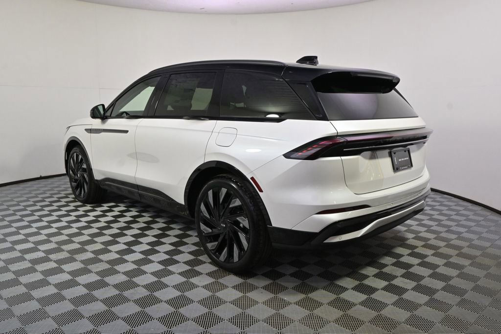 New 2026 Lincoln Nautilus Reserve w/ Jet Appearance Package image 3