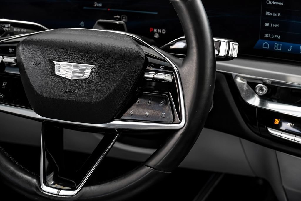 Used 2023 Cadillac Lyriq AWD image 17