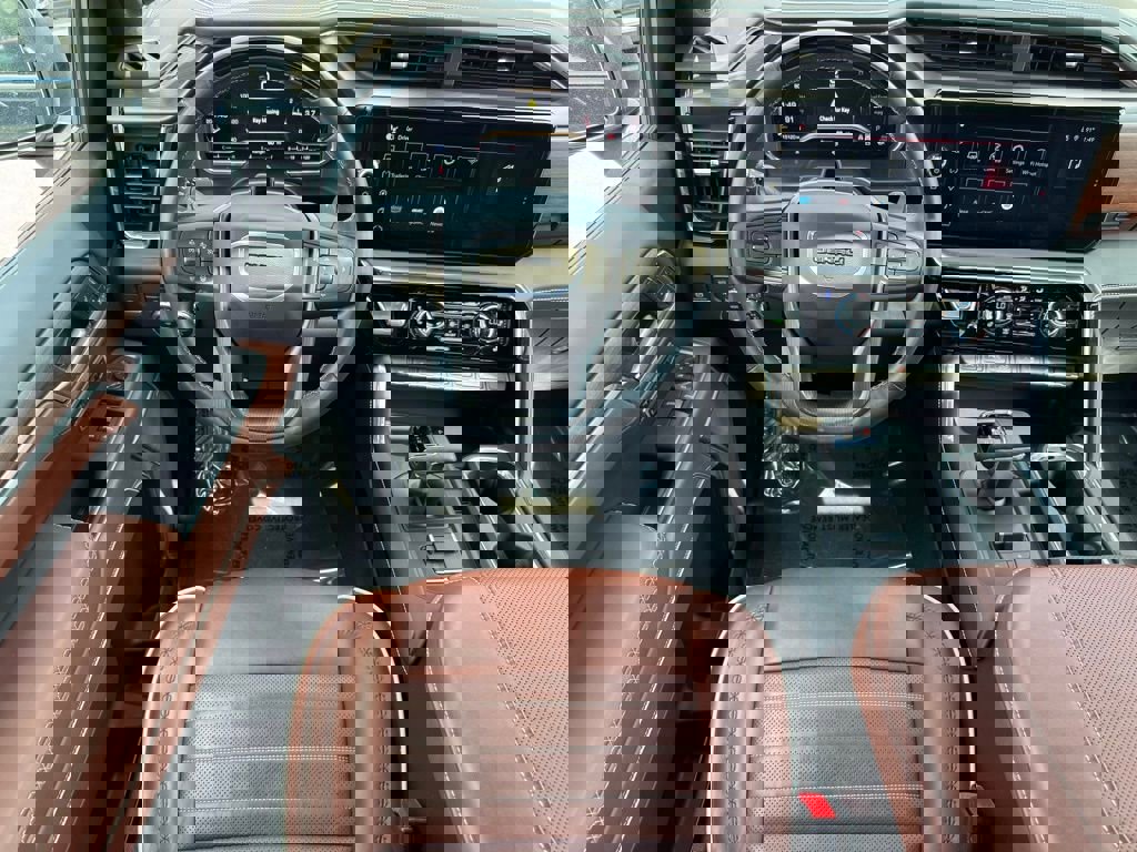 Used 2025 GMC Sierra 1500 Denali Ultimate image 18