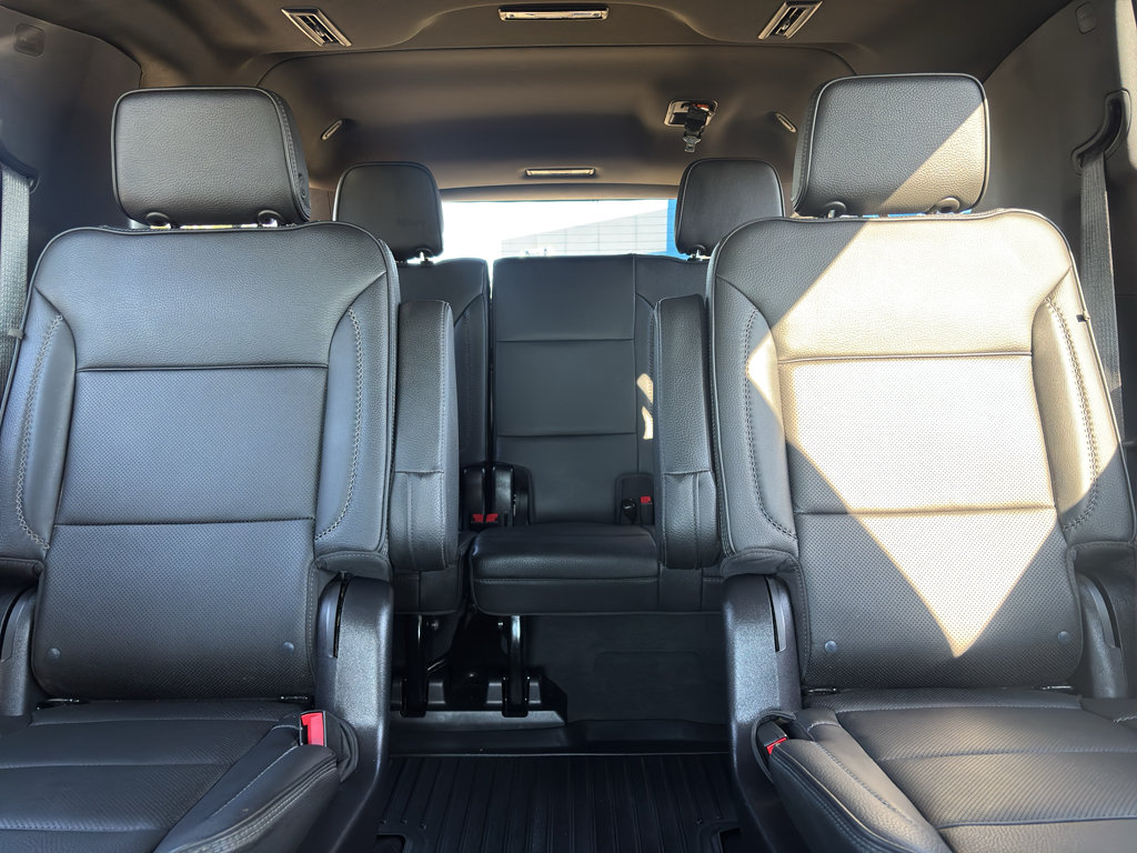 Used 2023 GMC Yukon XL Denali AWD/4WD image 15