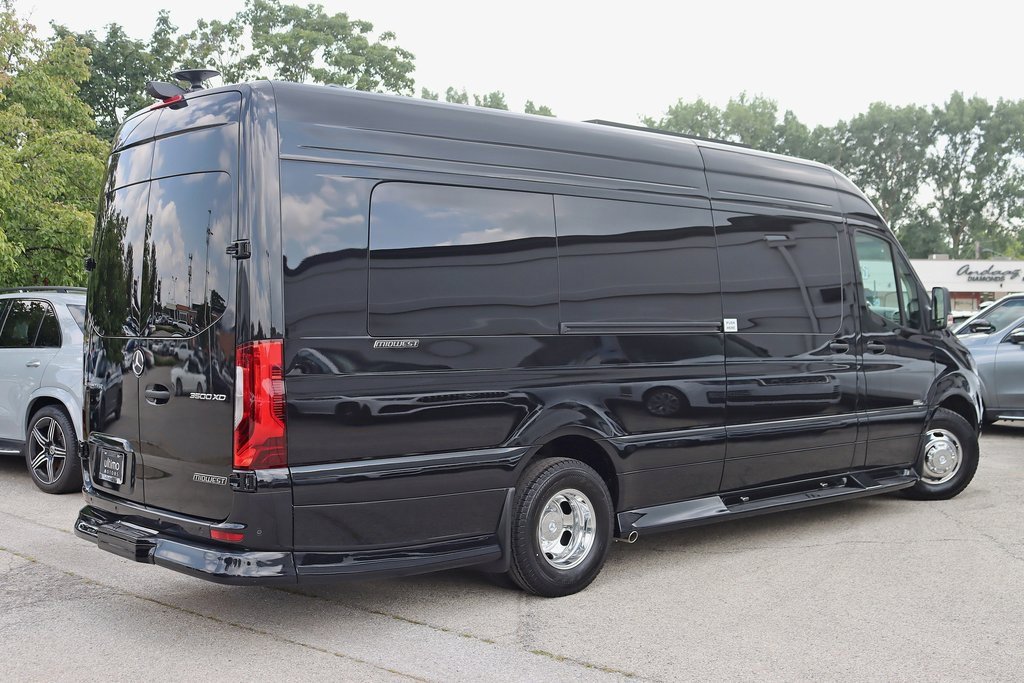Used 2024 Mercedes-Benz Sprinter 3500 image 8