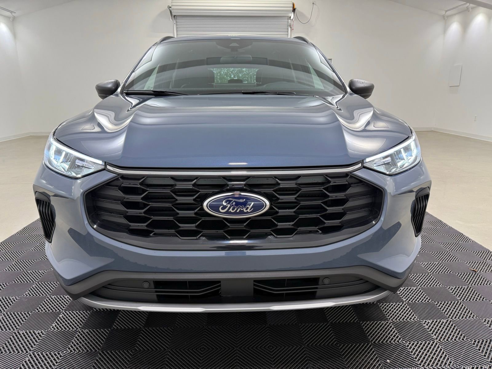 New 2026 Ford Escape ST-Line w/ Tech Pack #1 image 2