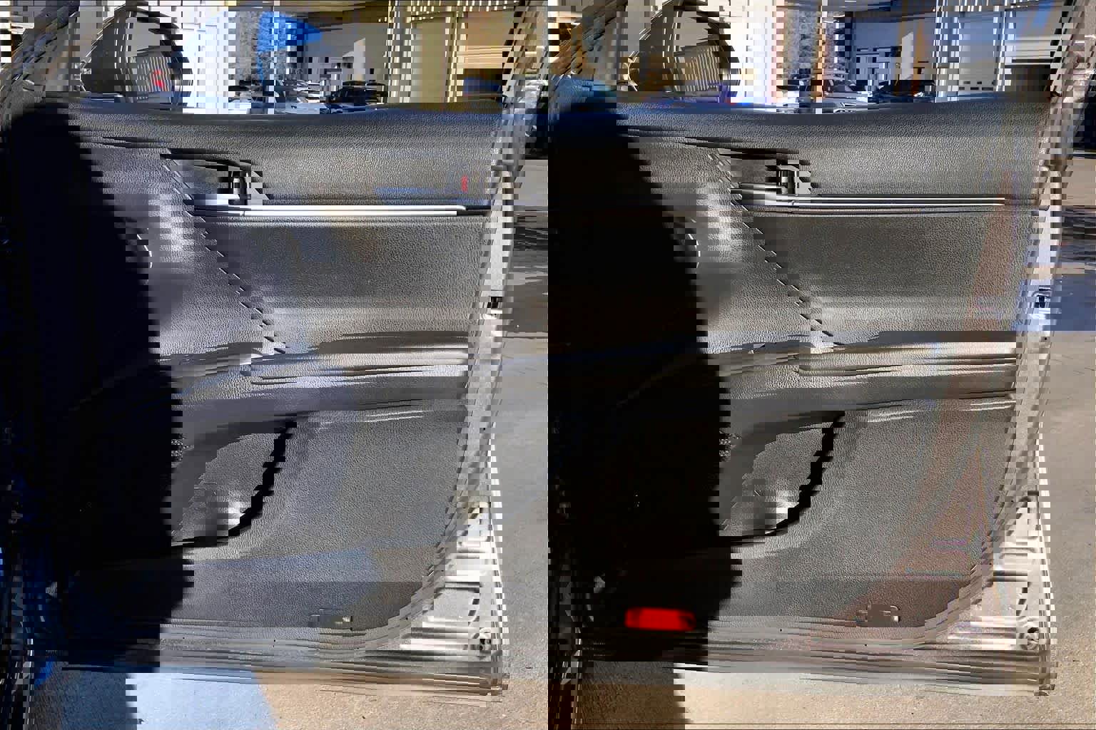 Used 2022 Toyota Camry SE image 21