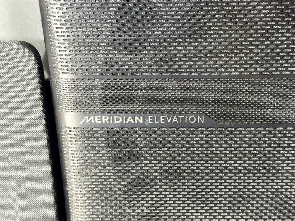 Used 2022 Rivian R1T Adventure image 22