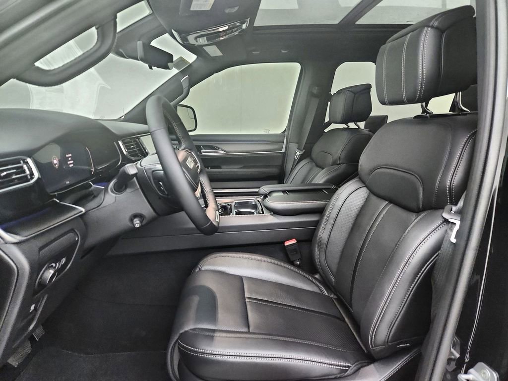 New 2026 Jeep Grand Wagoneer Summit w/ Rear Seat Video Group I image 19