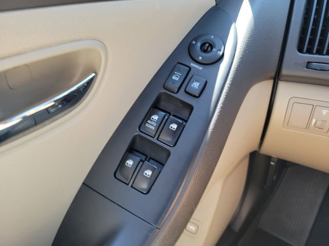 Used 2010 Hyundai Elantra GLS FWD image 20