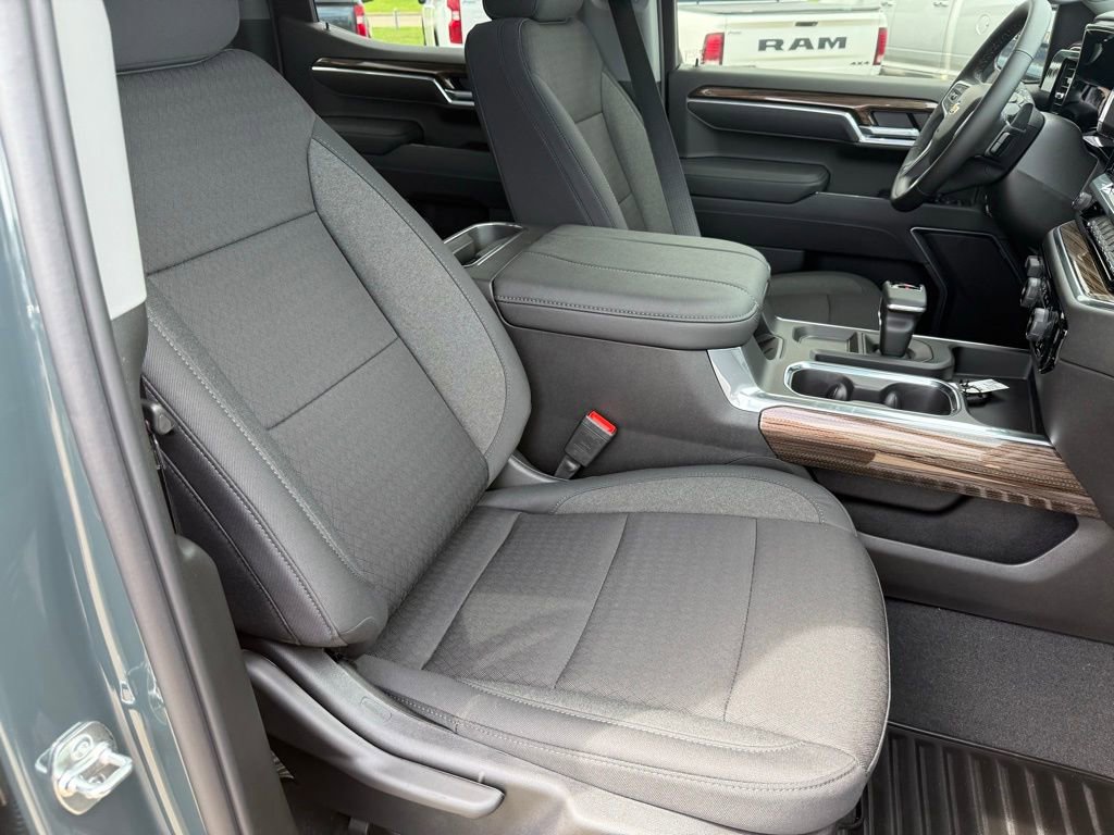 New 2026 Chevrolet Silverado 1500 LT image 46