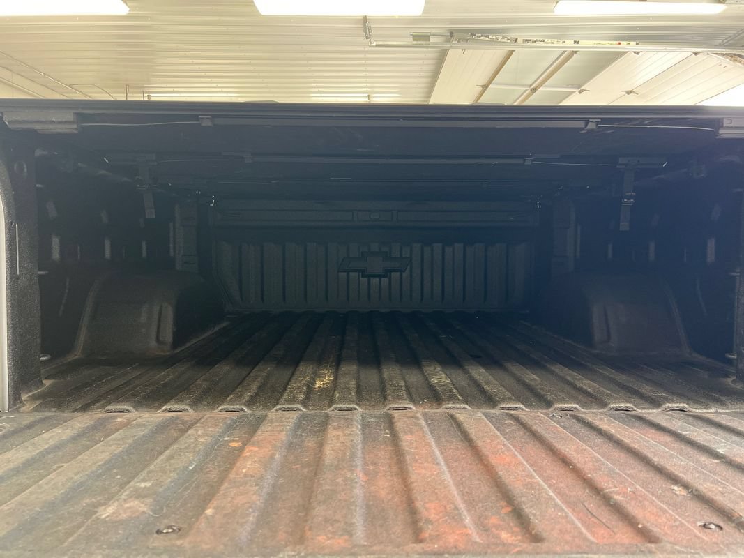 Used 2022 Chevrolet Silverado 1500 RST AWD/4WD image 11