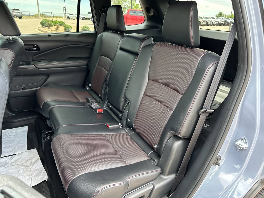 Used 2024 Honda Passport Black Edition image 18