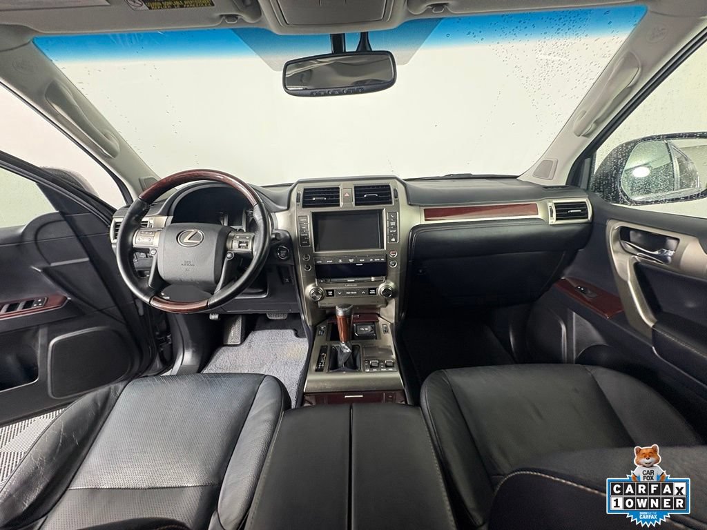 Used 2018 Lexus GX 460 Premium w/ Premium Package AWD/4WD image 4