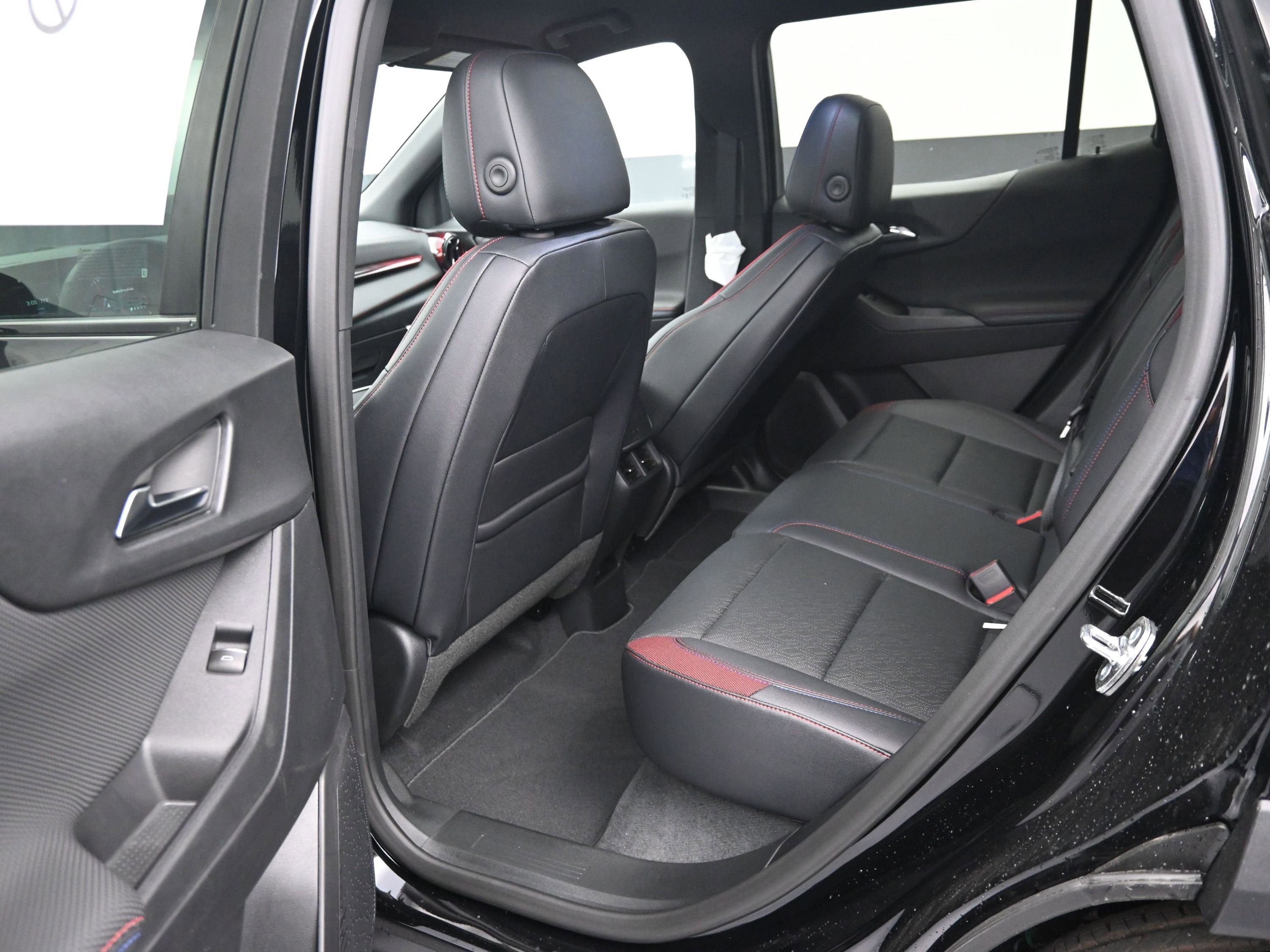New 2026 Chevrolet Equinox RS w/ Safety and Technology Package image 27