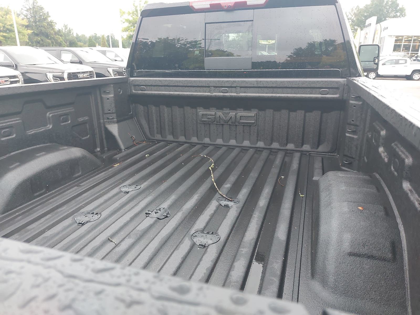 New 2026 GMC Sierra 2500 AT4 w/ AT4 Premium Plus Package AWD/4WD image 13