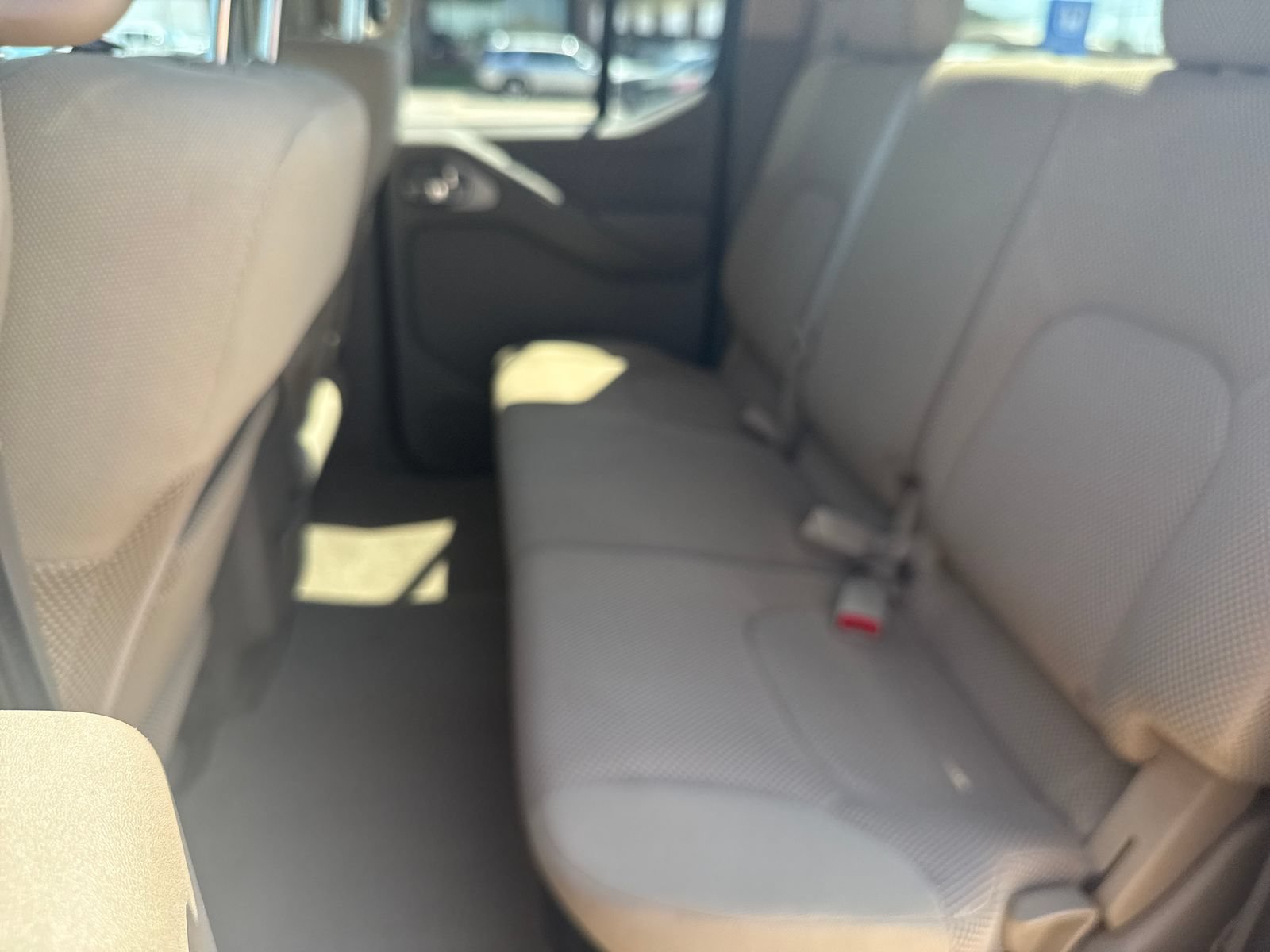 Used 2011 Nissan Frontier SV AWD/4WD image 30