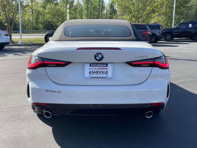 Used 2025 BMW 430i Convertible w/ Premium Package RWD image 4