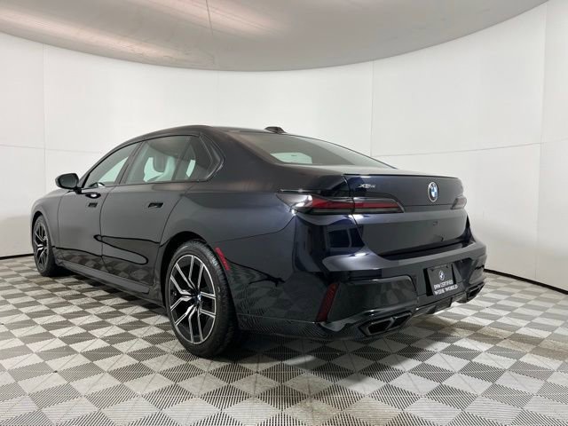 Certified 2023 BMW 760i xDrive image 5