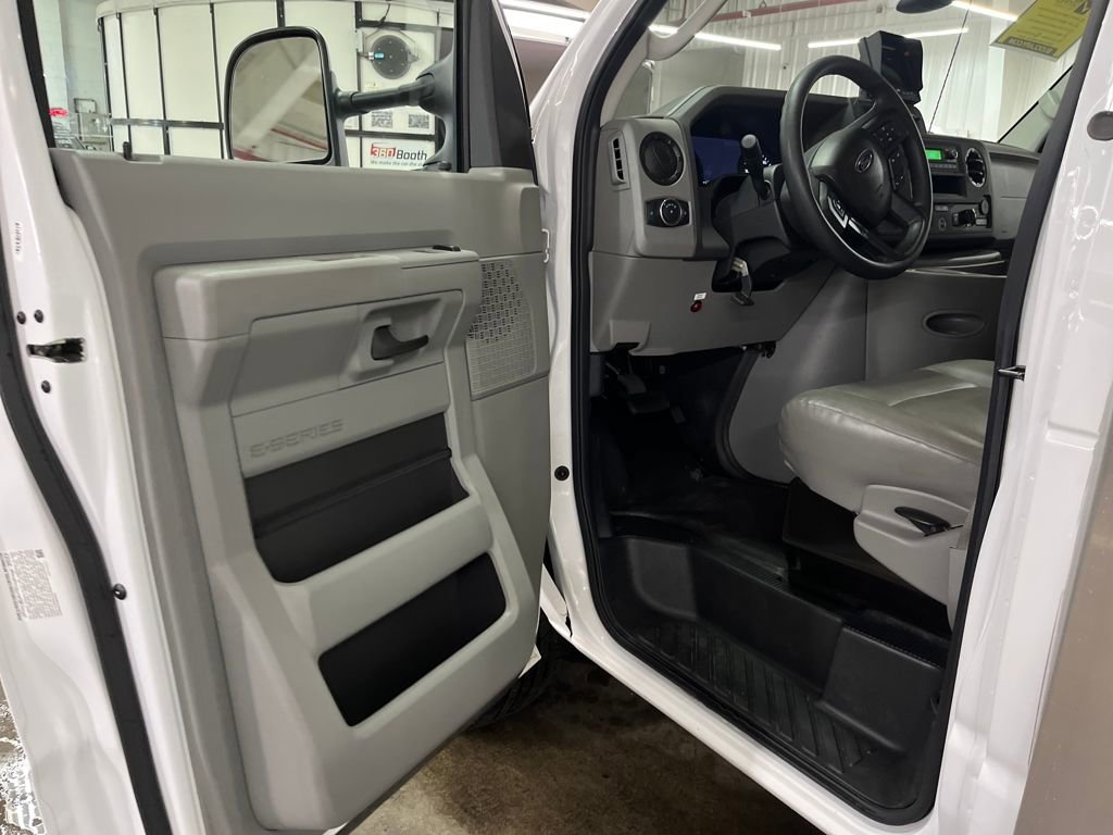 Used 2023 Ford E-350 and Econoline 350 Super Duty w/ Driver's Safety Package image 10