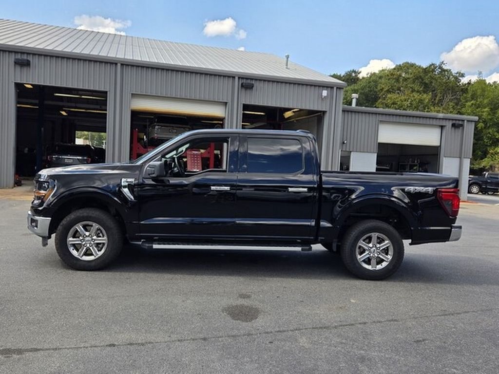 Used 2025 Ford F150 XLT w/ Equipment Group 301A Standard AWD/4WD image 5