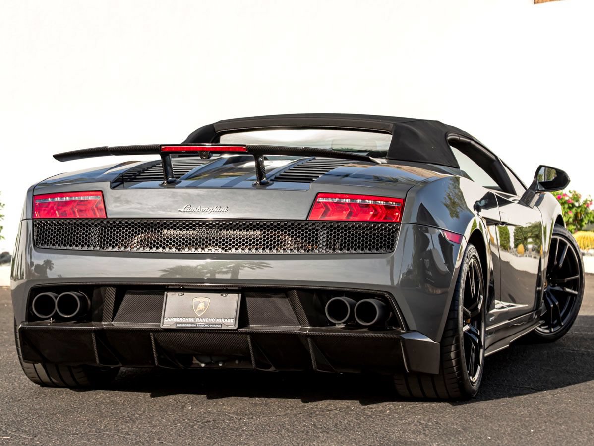 Used 2012 Lamborghini Gallardo LP 570-4 Performante AWD/4WD image 8