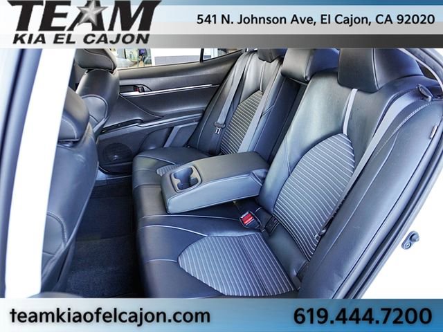 Used 2020 Toyota Camry SE w/ Carpet Mat Package image 16