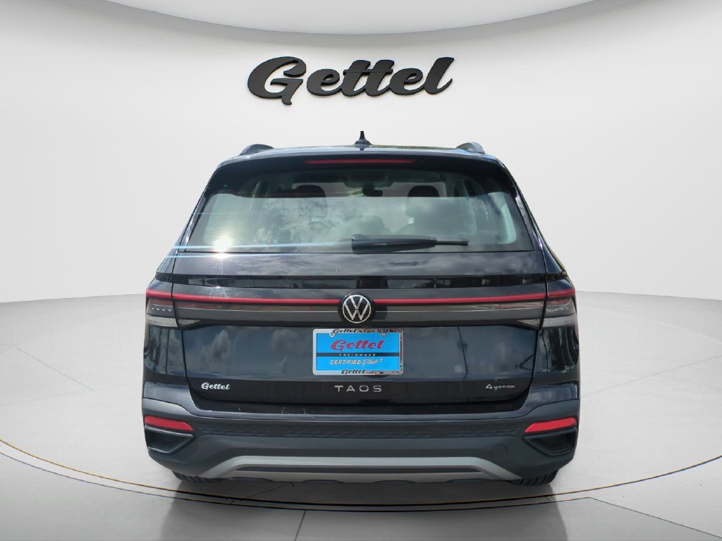 Used 2025 Volkswagen Taos S AWD/4WD image 6
