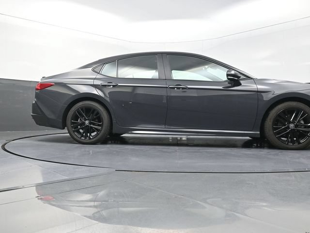 Used 2026 Toyota Camry SE FWD image 38