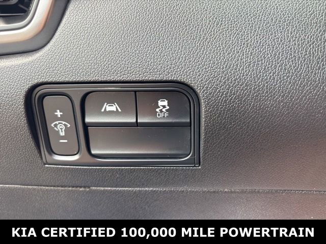 Certified 2022 Kia Sorento S FWD image 22