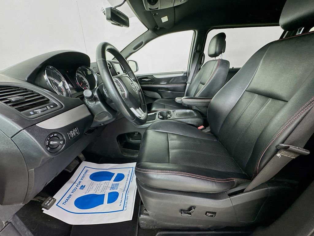 Used 2017 Dodge Grand Caravan GT FWD image 25