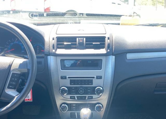 Used 2011 Ford Fusion SE w/ 202A Rapid Spec Order Code FWD image 22