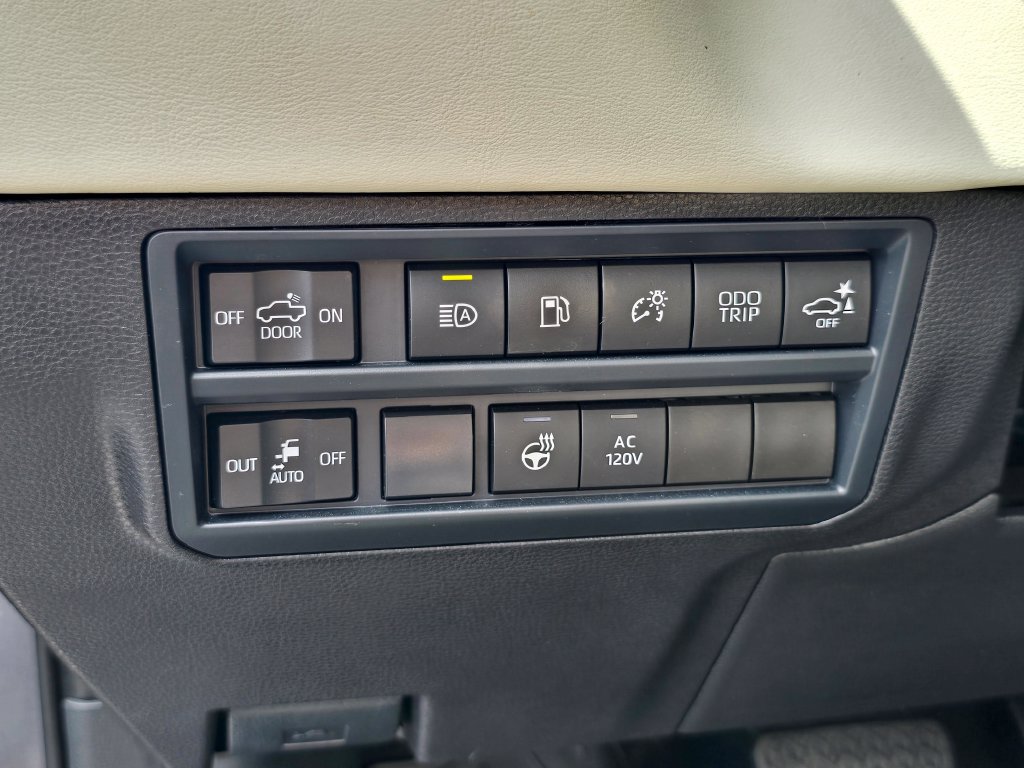 Certified 2025 Toyota Tundra Capstone AWD/4WD image 23