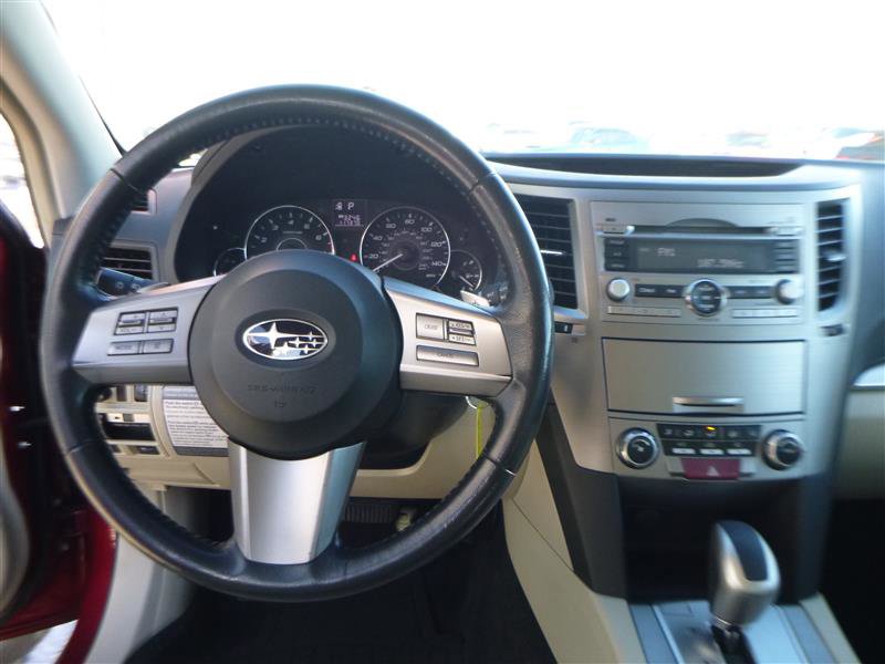 Used 2011 Subaru Outback 2.5i Premium image 10