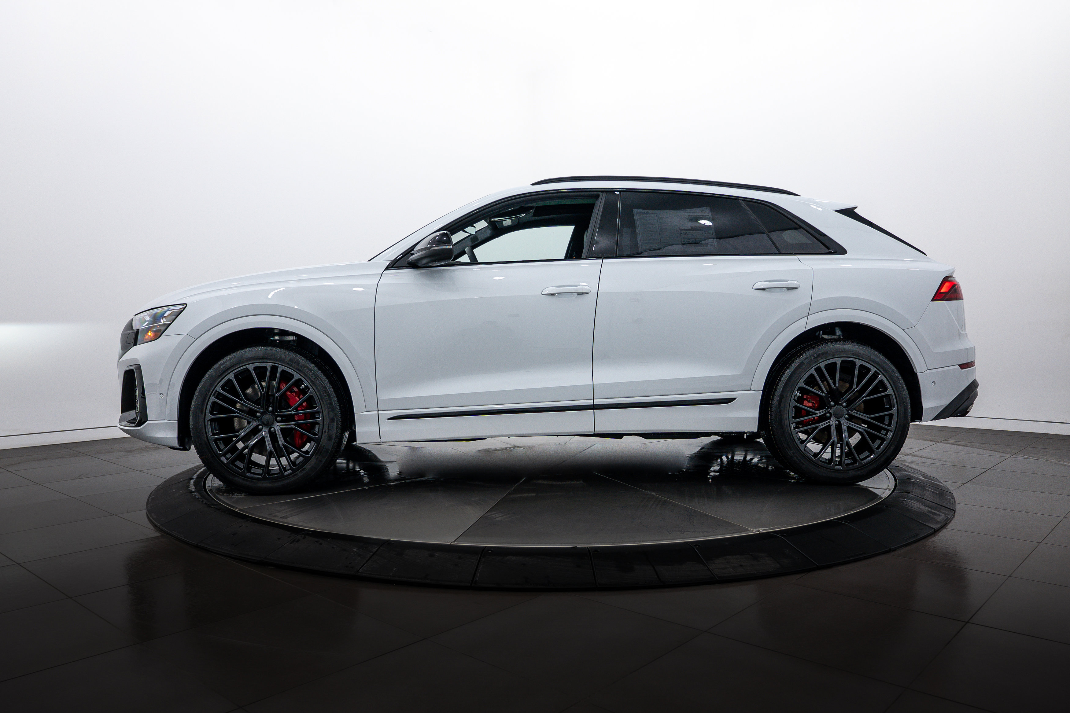 New 2026 Audi SQ8 Prestige image 7
