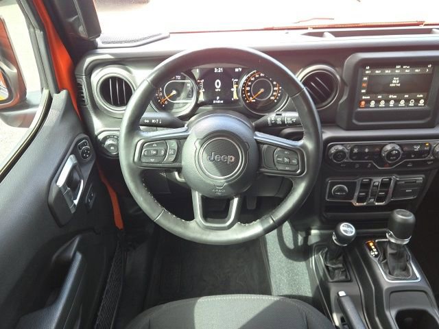 Used 2023 Jeep Wrangler Unlimited Sport AWD/4WD image 2