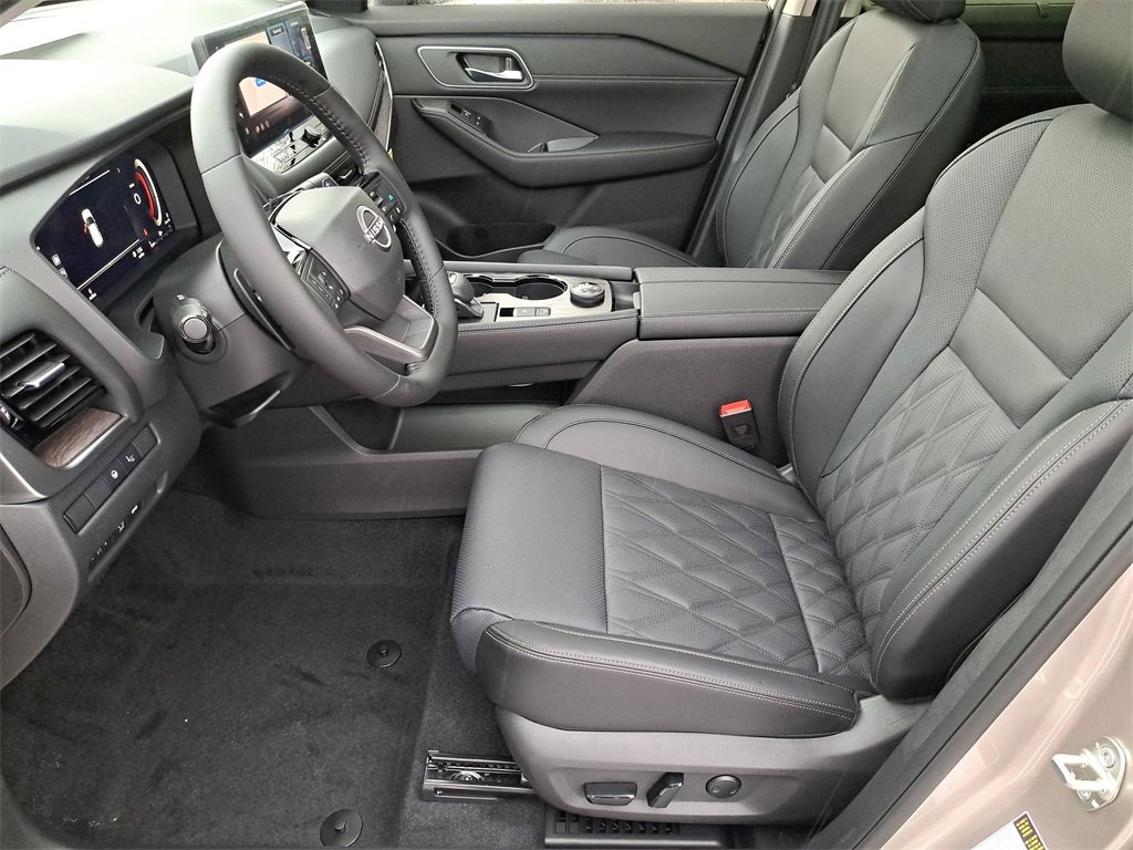 New 2026 Nissan Rogue Platinum image 19