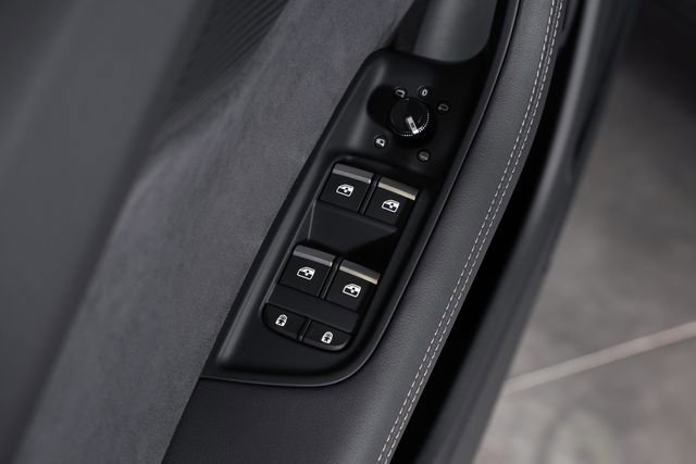 Used 2024 Audi SQ8 Prestige image 58