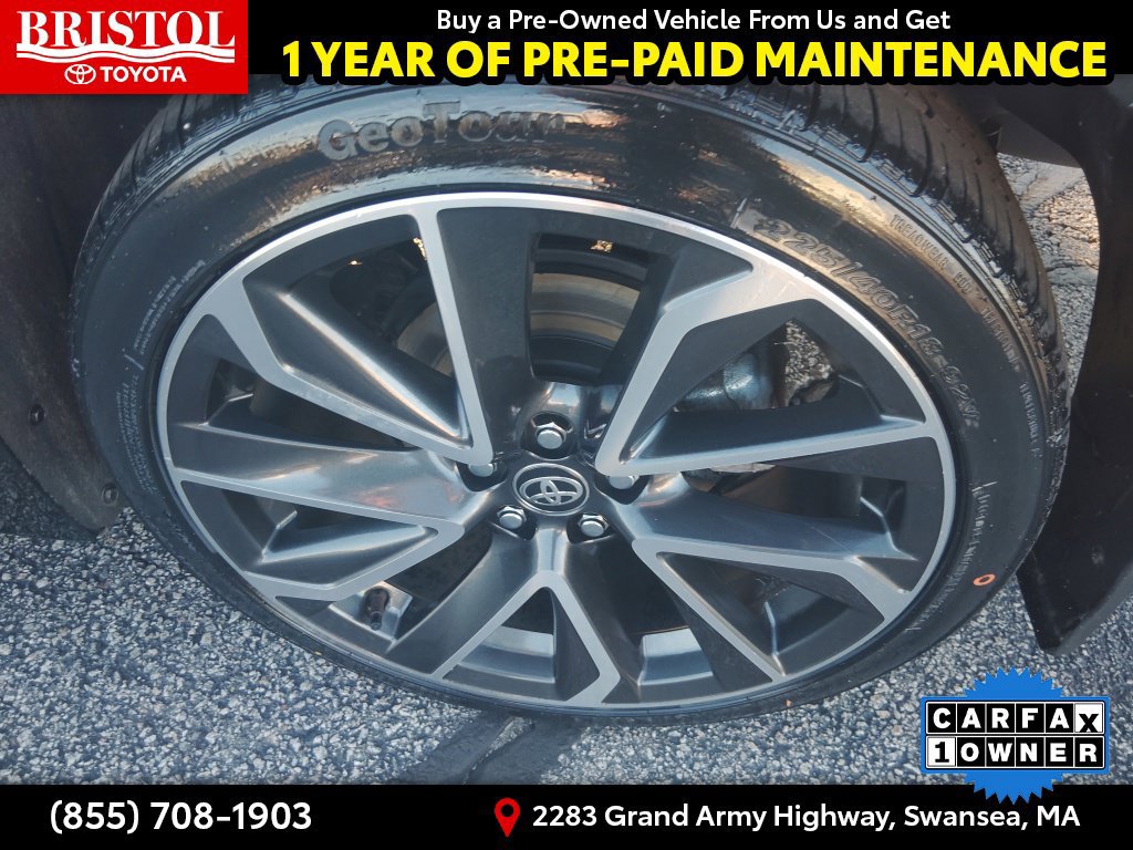 Used 2022 Toyota Corolla SE w/ SE Premium Package FWD image 12