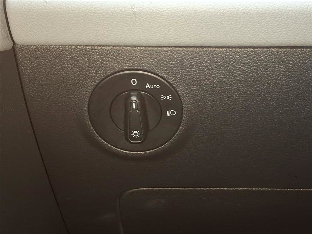 Certified 2023 Volkswagen Taos SE image 17