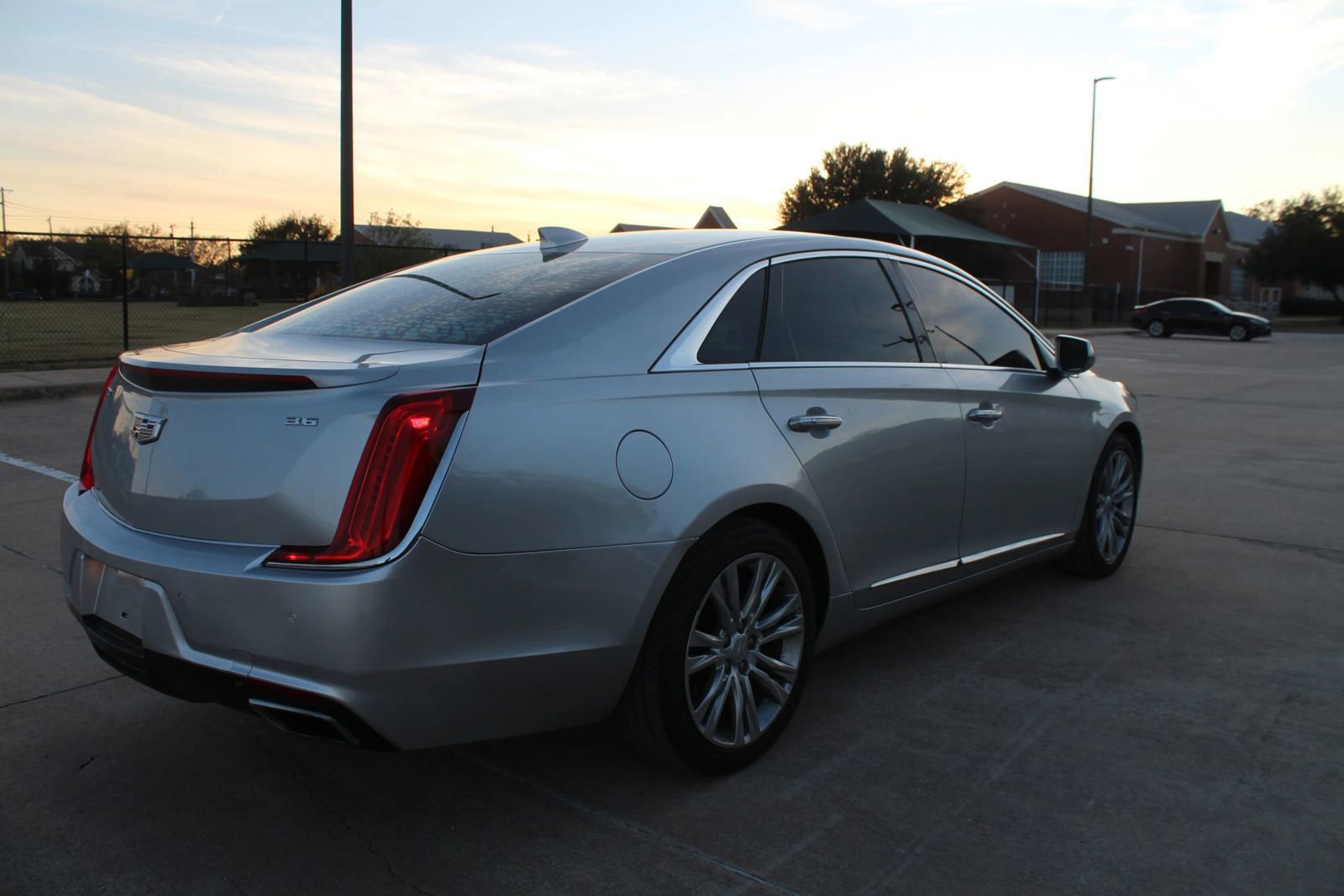 Used 2019 Cadillac XTS Luxury image 11