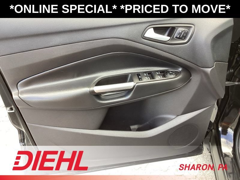 Used 2017 Ford Escape Titanium AWD/4WD image 23