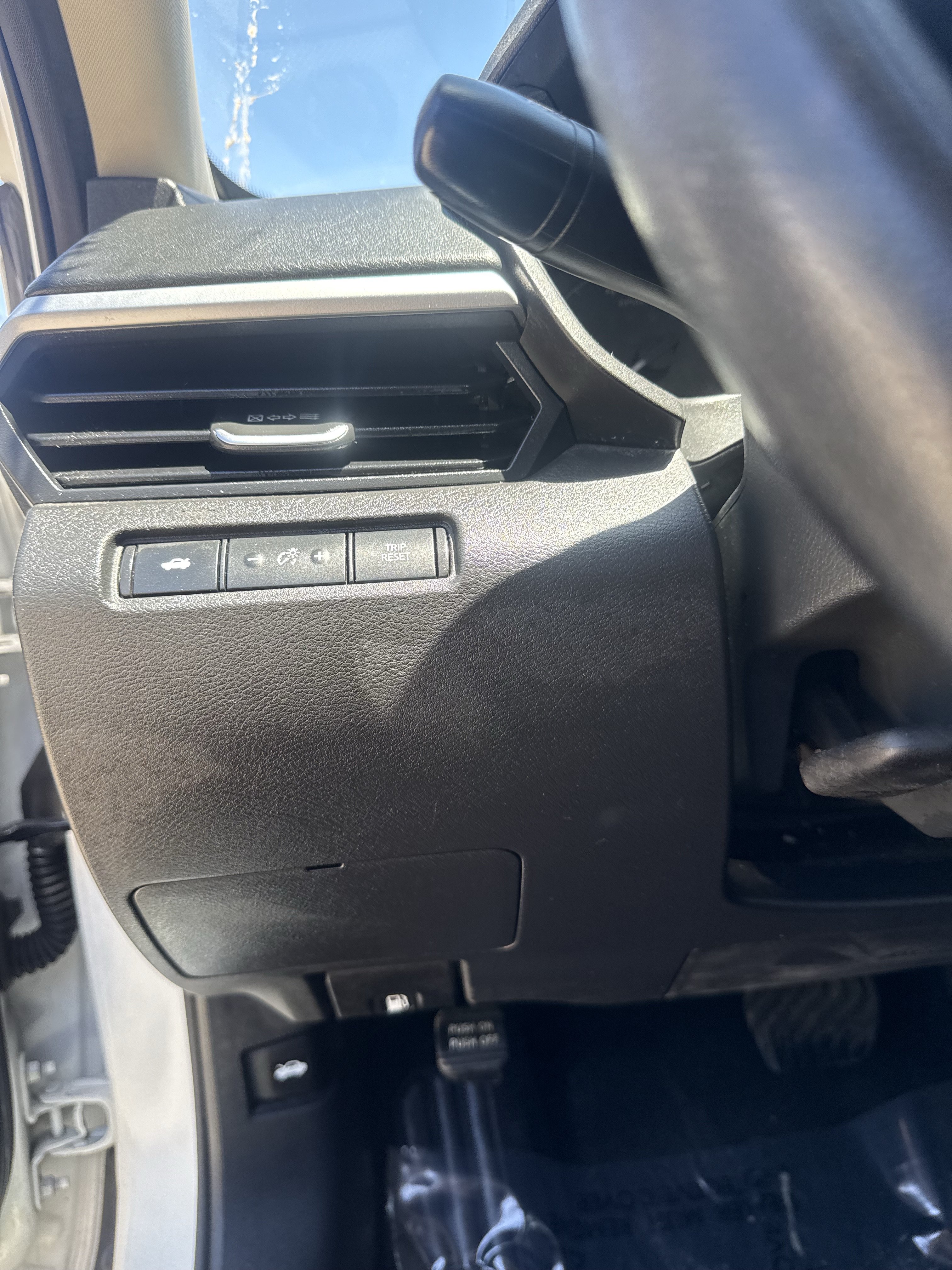 Used 2024 Nissan Altima 2.5 S FWD image 16