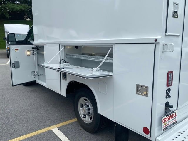 New 2025 Chevrolet Express 3500 w/ Power Convenience Package image 6