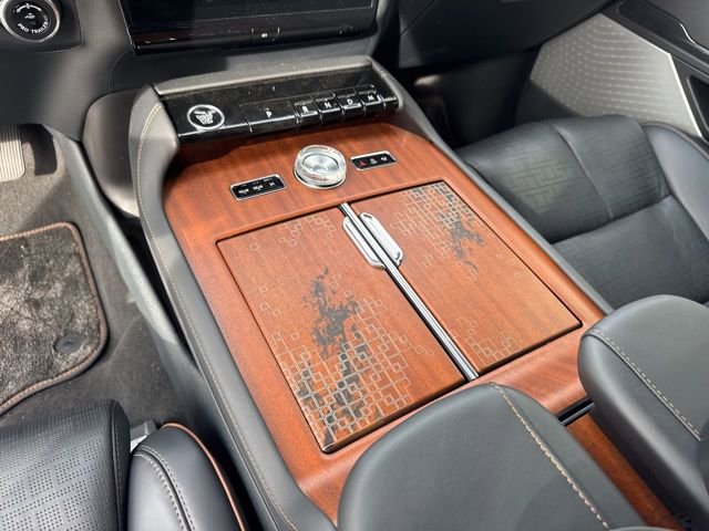 New 2025 Lincoln Navigator L Black Label image 17