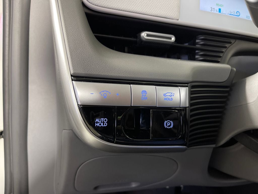 Certified 2024 Hyundai Ioniq 5 SEL RWD image 31
