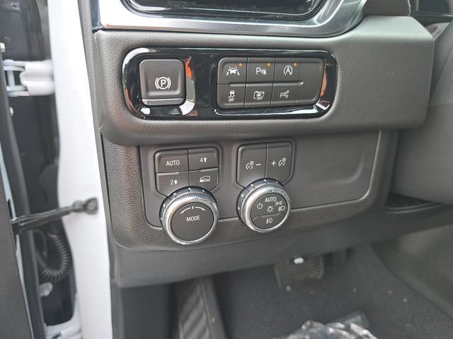 New 2026 GMC Yukon Denali AWD/4WD image 5