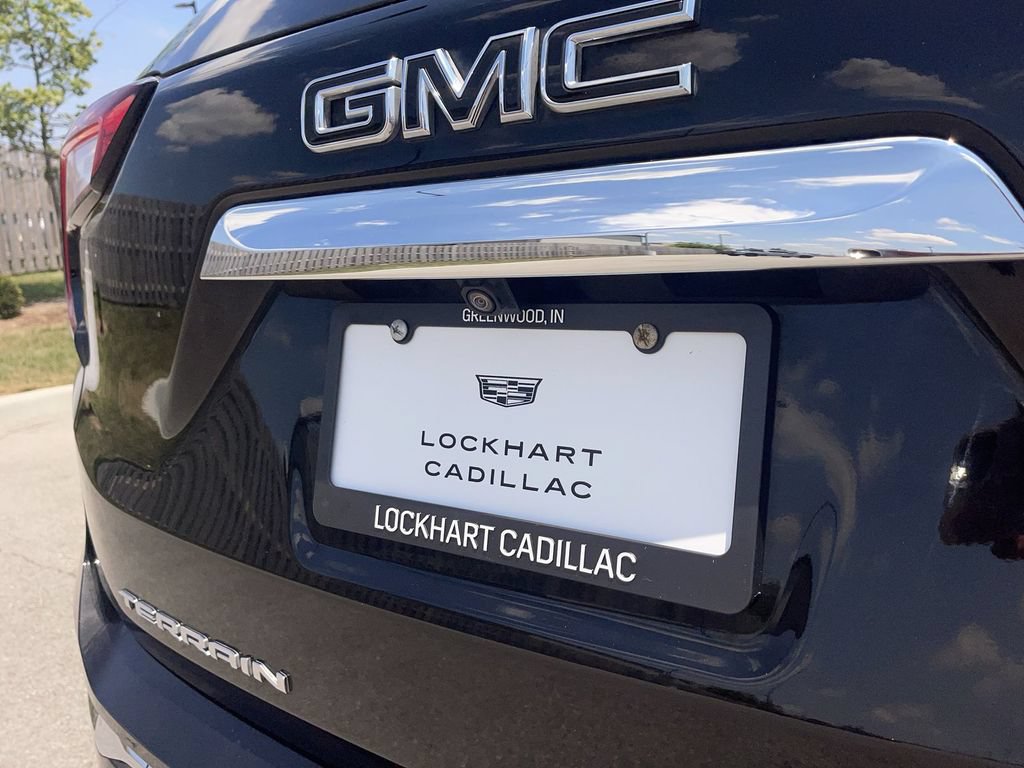 Used 2024 GMC Terrain Denali w/ Black Diamond Edition AWD/4WD image 15