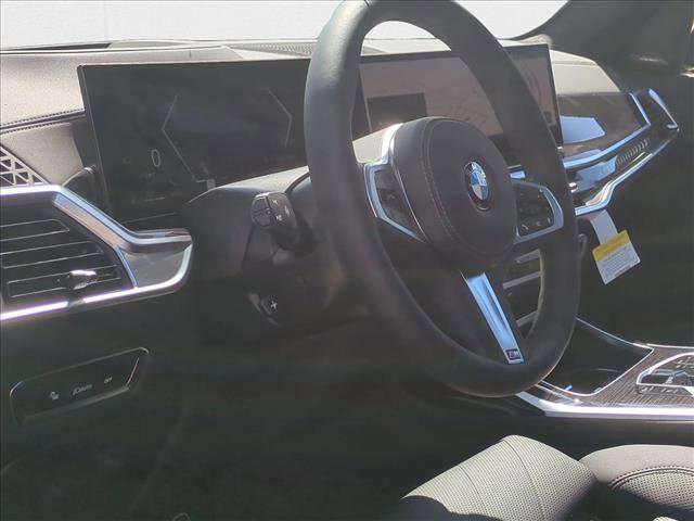Used 2026 BMW X7 xDrive40i w/ M Sport Package image 9