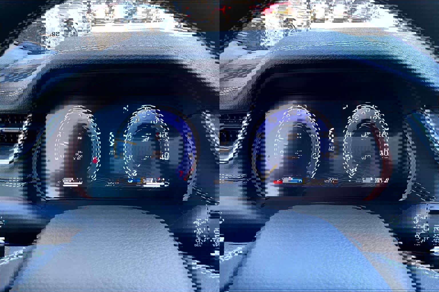 Used 2024 Jeep Grand Cherokee L Limited w/ Black Appearance Package image 25