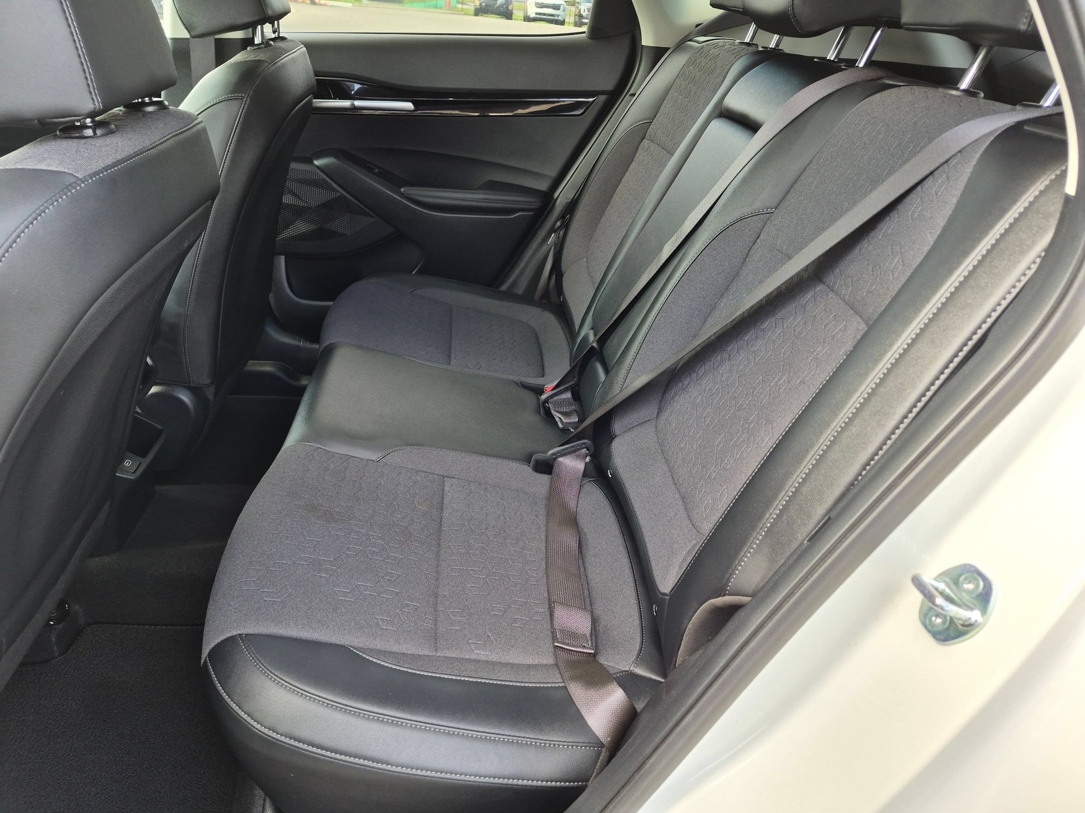 Used 2024 Kia Seltos S FWD image 31