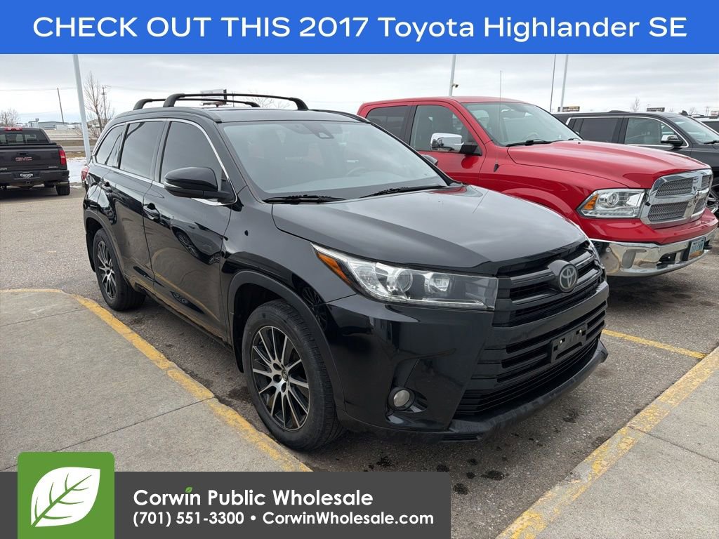 Used 2017 Toyota Highlander SE AWD/4WD image 1