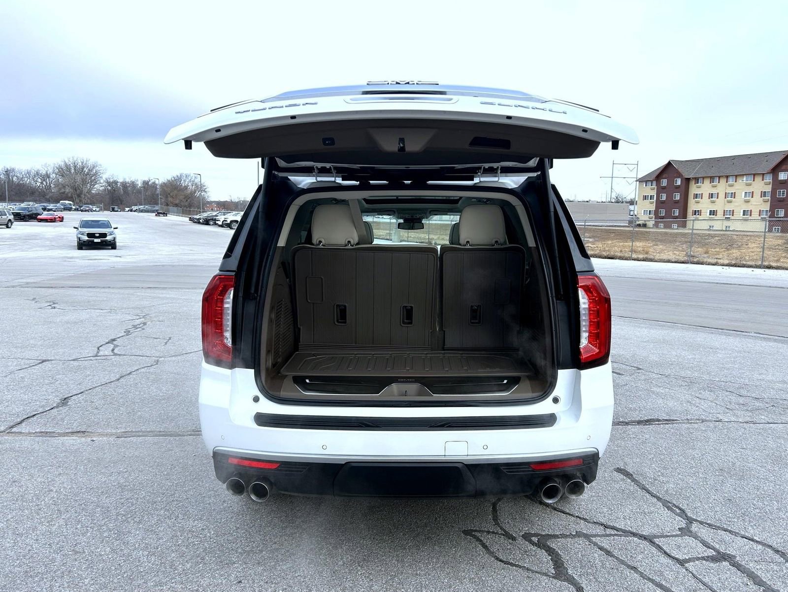 Used 2023 GMC Yukon Denali w/ Max Trailering Package image 23